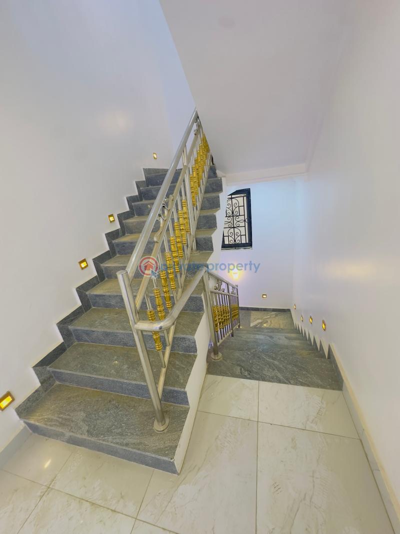 4 bedroom Terraced Duplex For Sale Jahi Abuja Phase 2  - 5