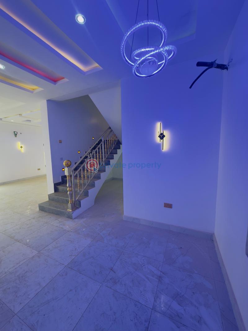 4 bedroom Terraced Duplex For Sale Jahi Abuja Phase 2  - 2