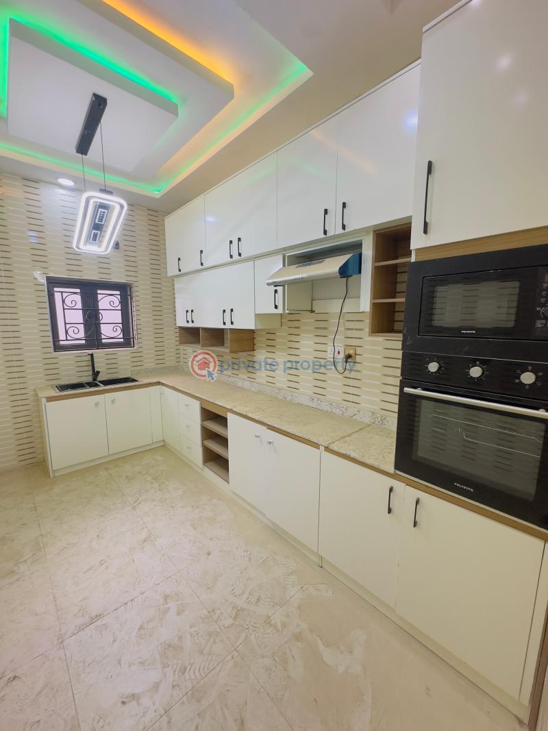 4 bedroom Terraced Duplex For Sale Jahi Abuja Phase 2  - 3