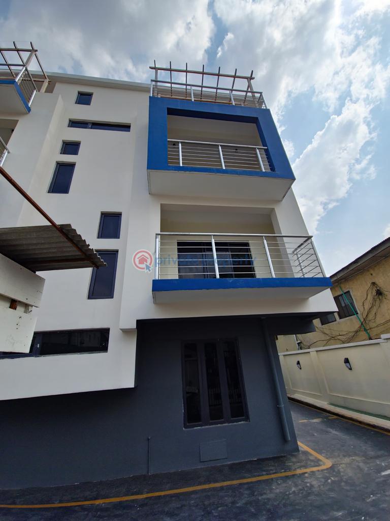3 bedroom Flat & Apartment For Sale Opebi Ikeja Lagos - 1