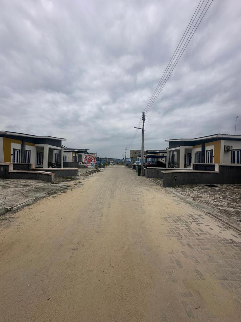 3 bedroom Detached Bungalow For Rent Lakowe Ajah Lagos - 6