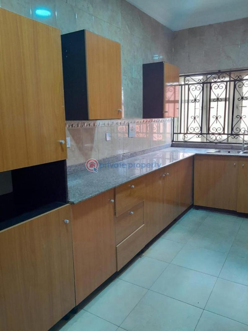 3 bedroom Flat & Apartment For Rent Thomas Estate Ajah Lagos - 12