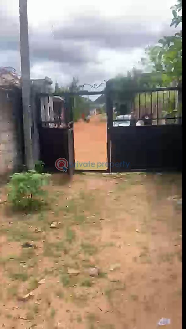 Bungalow For Sale Ekae Through Guobadia, Off Country Home. Benin Edo - 4