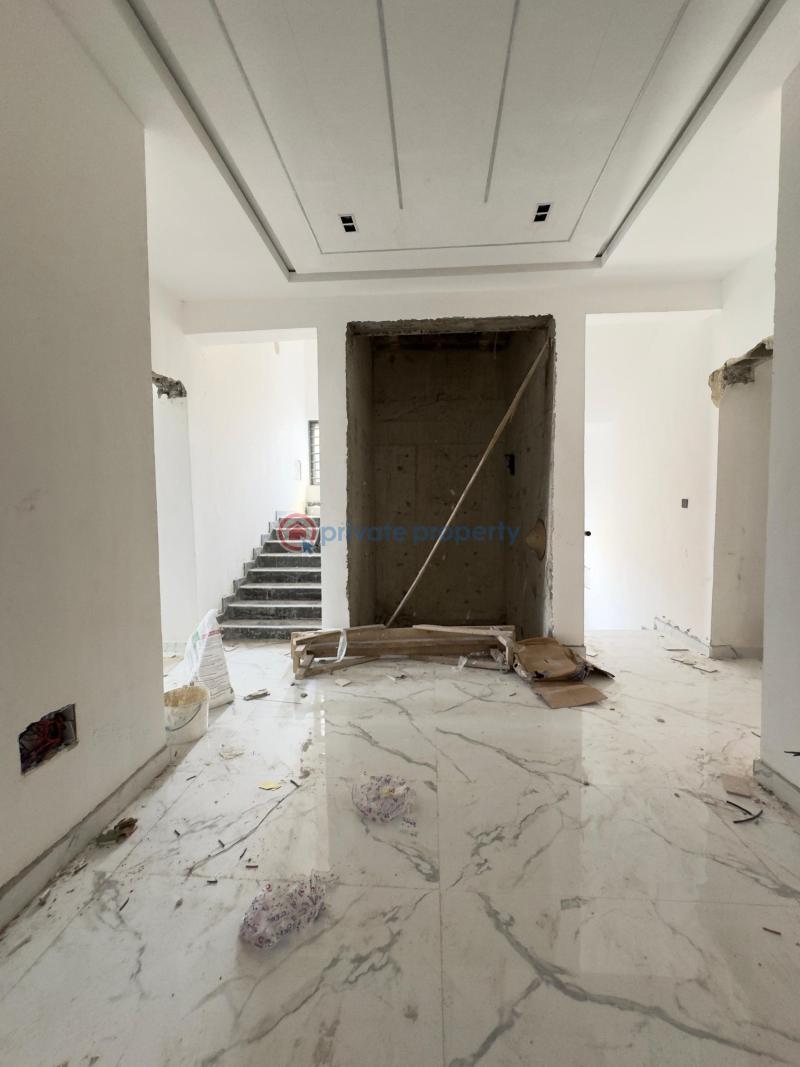 Standard 3 bedrooms flat - 4 3 bedroom Block Of Flats For Sale Lekki Phase 1 Lagos - 4