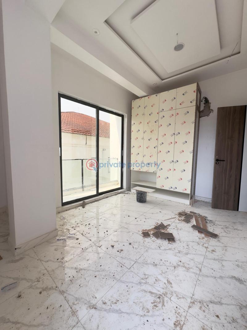 Standard 3 bedrooms flat - 9 3 bedroom Block Of Flats For Sale Lekki Phase 1 Lagos - 9