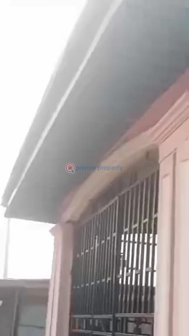 Block Of Flats For Sale Oghoghobi, Sapele Road, Benin City Along A Tarred Road And Very Close To The Express Benin Edo - 3