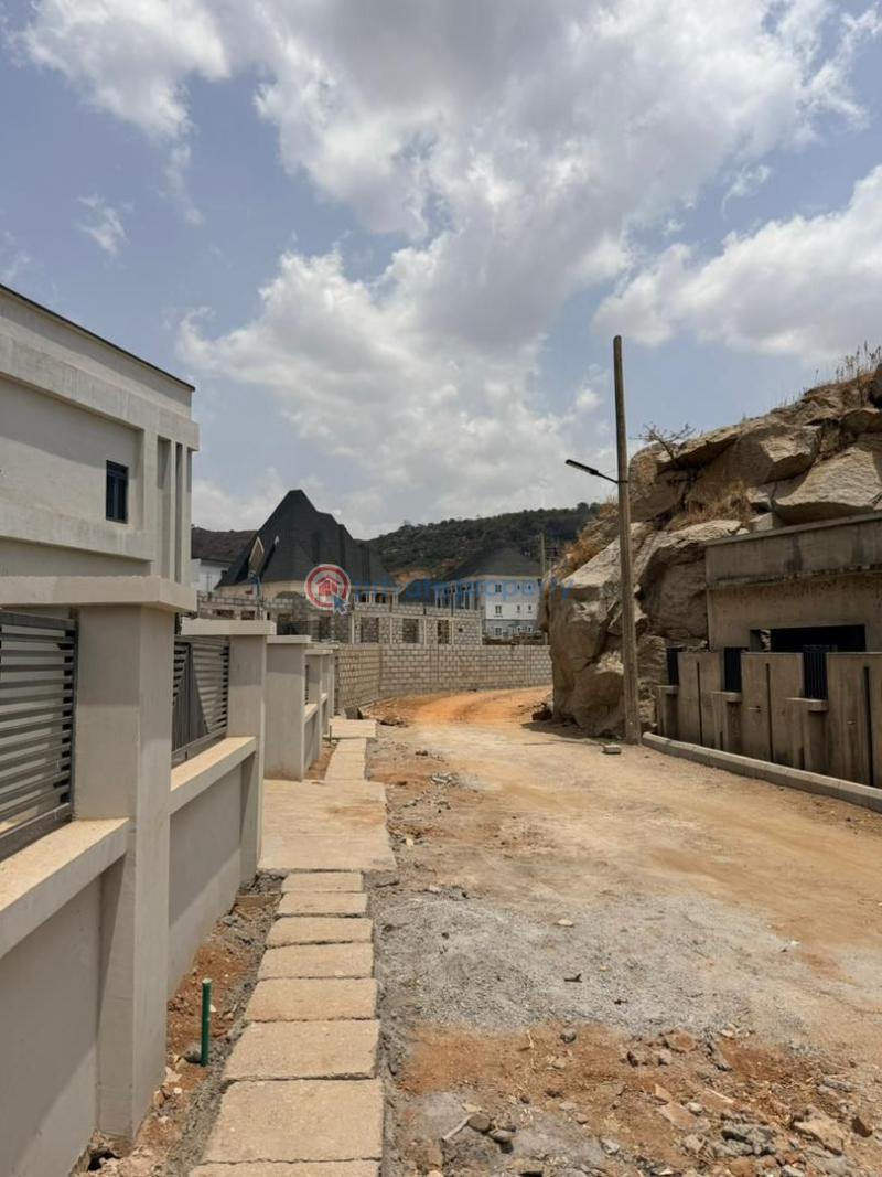4 bedroom Terrace For Sale Dawaki Abuja Phase 3  - 1