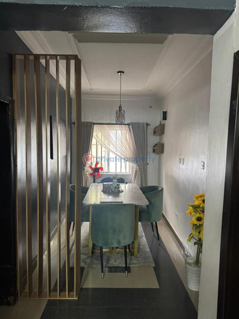 3 bedroom Block Of Flats For Rent Ologolo Inside An Estate Ologolo Lekki Lagos - 1