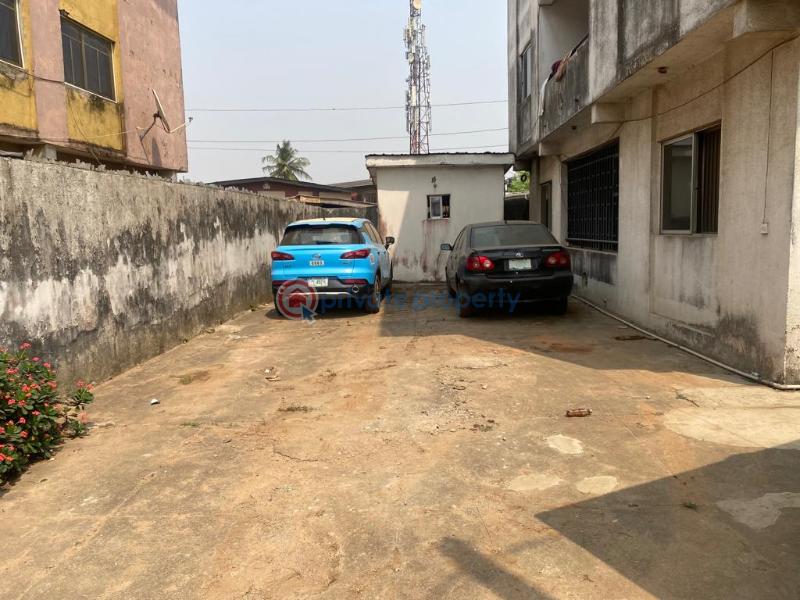 9 bedroom House For Sale Iyana Ipaja Ipaja Lagos - 2