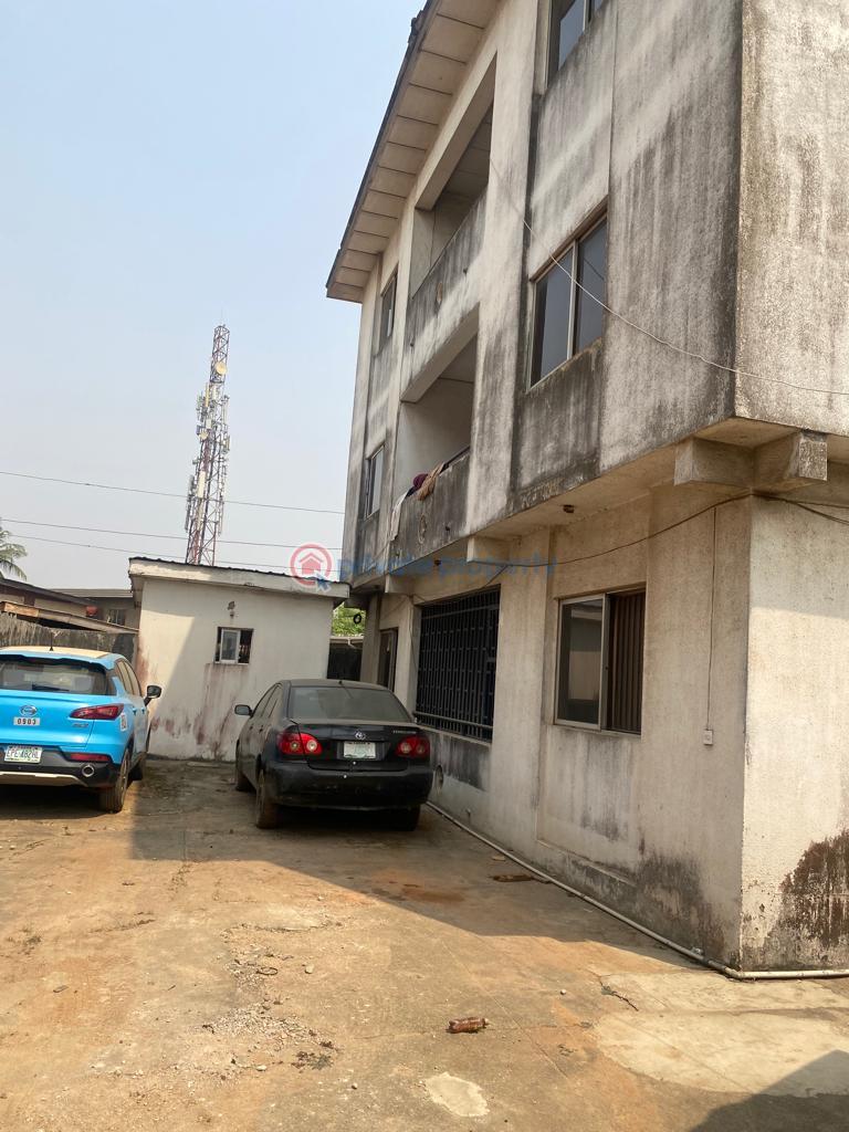 9 bedroom House For Sale Iyana Ipaja Ipaja Lagos - 0