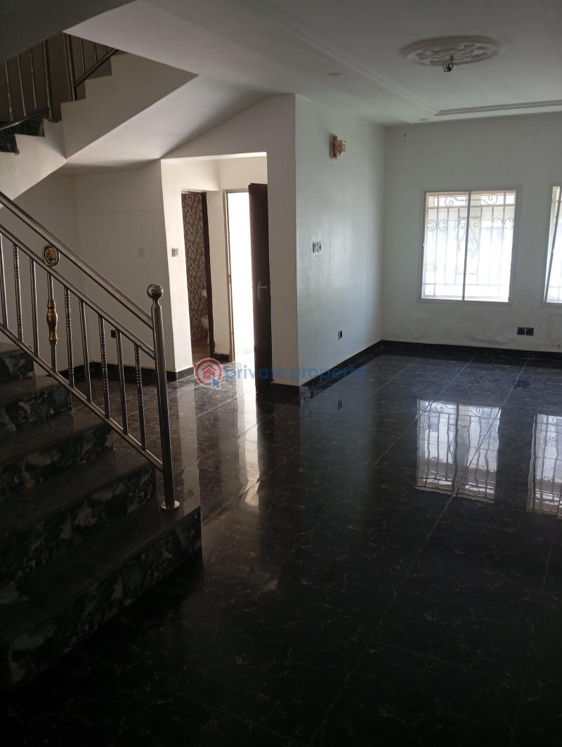 4 bedroom Terraced Duplex For Rent Behind Aduvie International School Jahi Abuja Phase 2  - 0