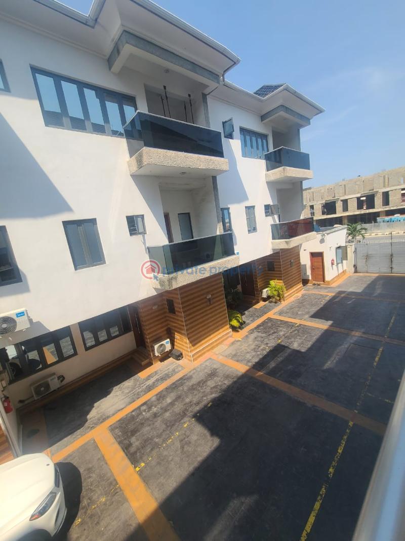 4 bedroom Terraced Duplex For Rent Platinum Way Jakande Lekki Lagos - 7