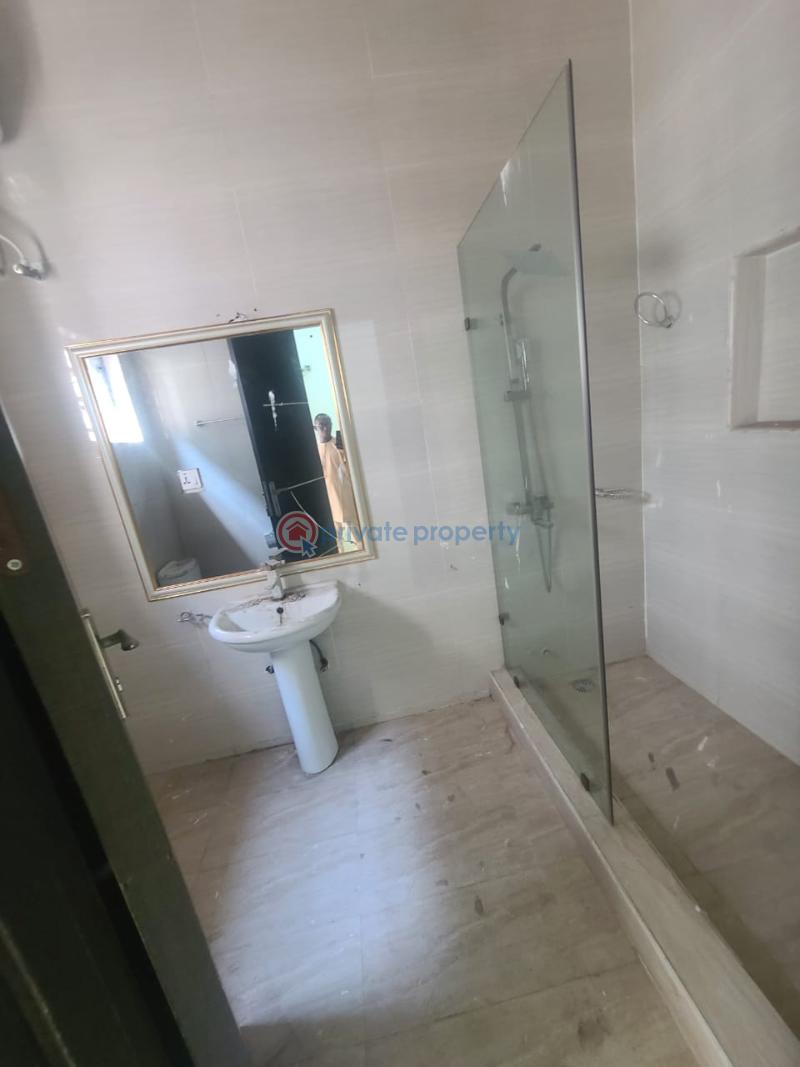 4 bedroom Terraced Duplex For Rent Platinum Way Jakande Lekki Lagos - 5