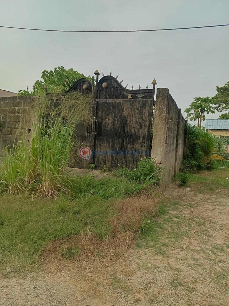 Standard 4 bedroom uncompleted bungalow to lintel level level - 1 4 bedroom Bungalow For Sale Close To Lagoon View Estate Ibeshe Ikorodu Lagos - 1