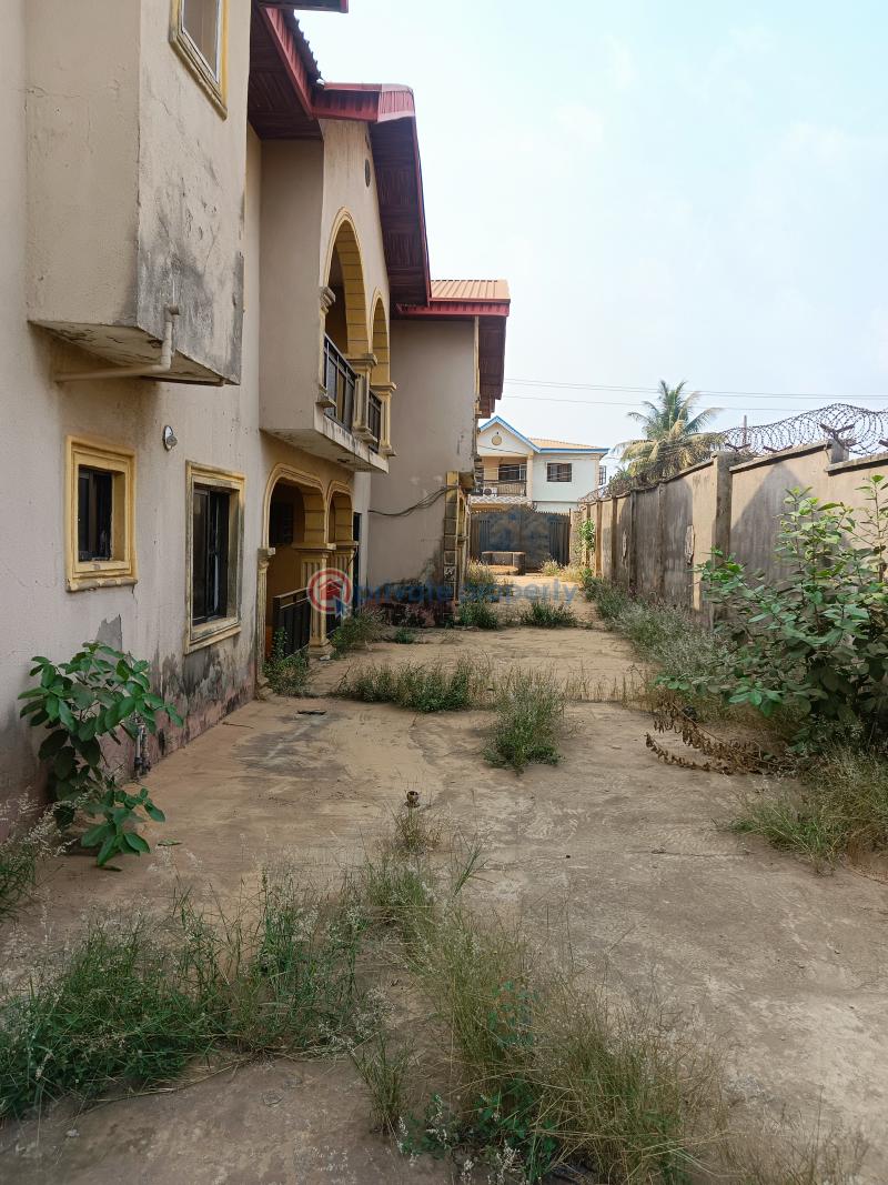 10 bedroom Block Of Flats For Sale Ikorodu Lagos - 4