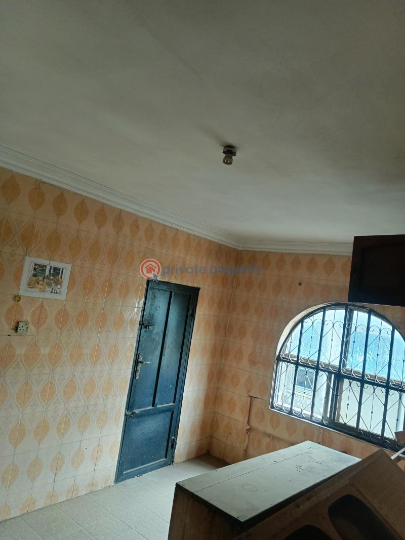 10 bedroom Block Of Flats For Sale Ikorodu Lagos - 8