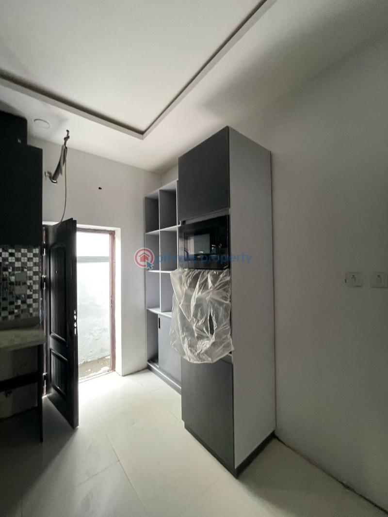 4 bedroom Terrace For Sale Ologolo Lekki Lagos - 3
