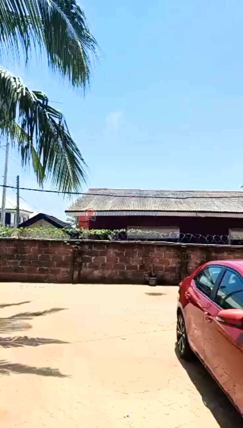 Block Of Flats For Sale Less Than 1min Walk From Ist Ugbor Tarred Road, Gra, Benin City.. Benin Edo - 2