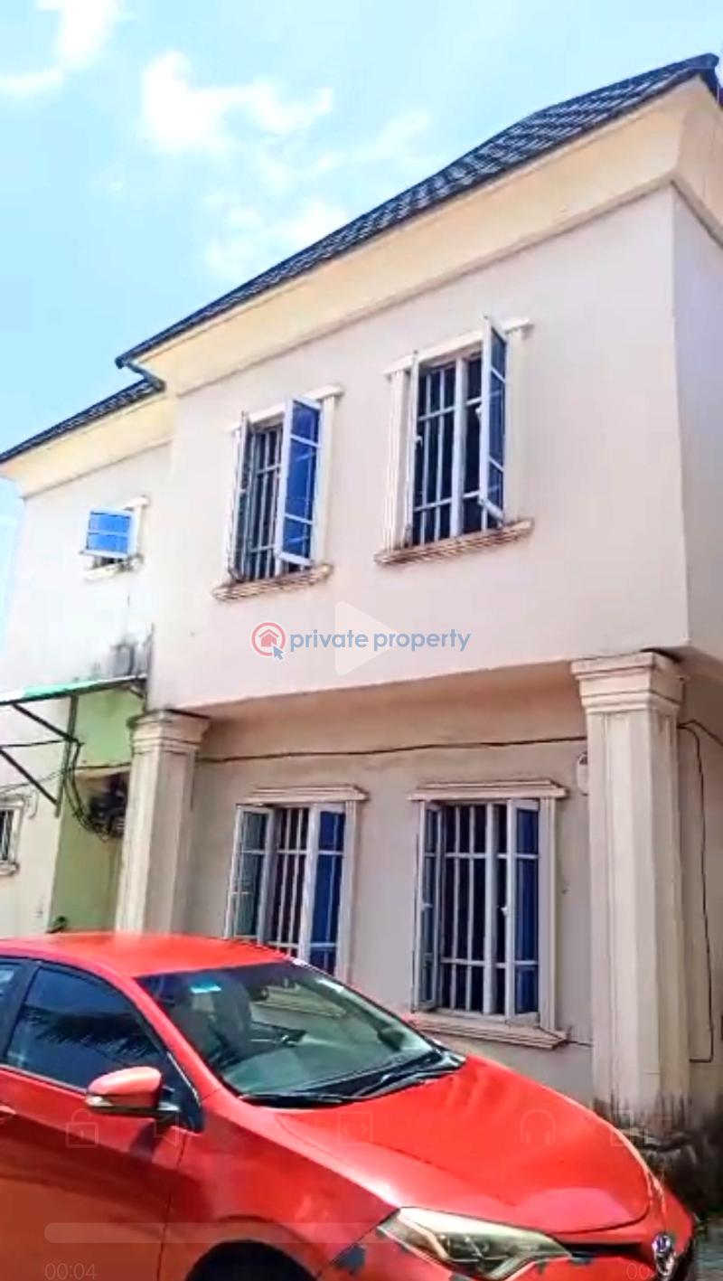 Block Of Flats For Sale Less Than 1min Walk From Ist Ugbor Tarred Road, Gra, Benin City.. Benin Edo - 0