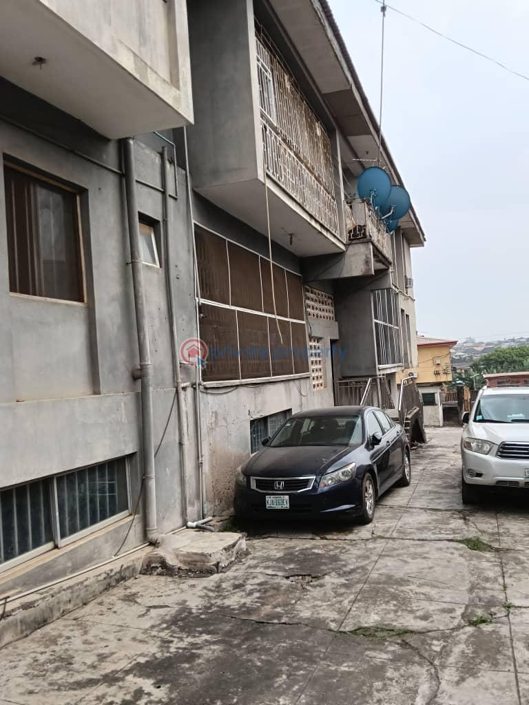 10 bedroom House For Sale Cement Under Ikeja Lagos - 4