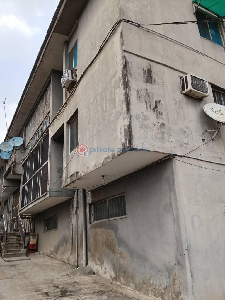 10 bedroom House For Sale Cement Under Ikeja Lagos - 1