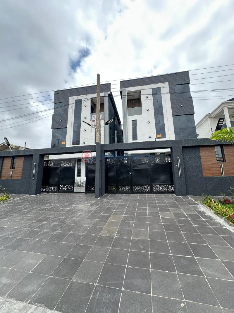 5 bedroom Detached Duplex For Sale Lekki Phase 1 Lagos
