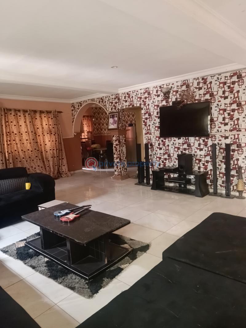 8 bedroom Detached Duplex For Sale Aga Tuntun By Borokini Ikorodu Lagos - 3