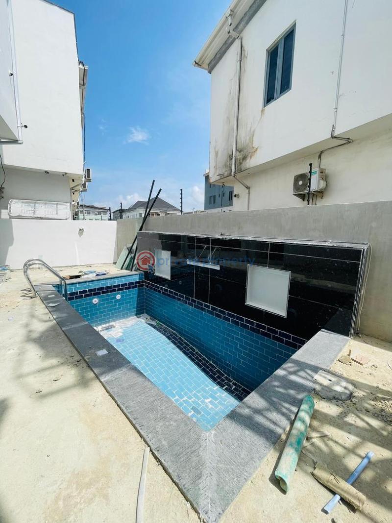 5 bedroom Detached Duplex For Sale Second Toll Gate Lekki Phase 2 Lagos - 7