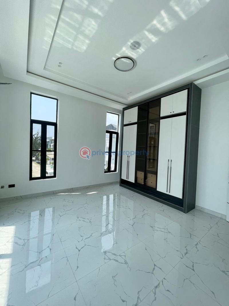 5 bedroom Detached Duplex For Sale Estate Ikota Lekki Lagos - 15