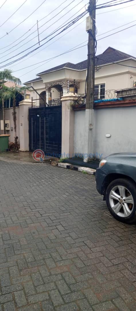 10 bedroom House For Sale Mangoro Cement Agege Lagos - 0