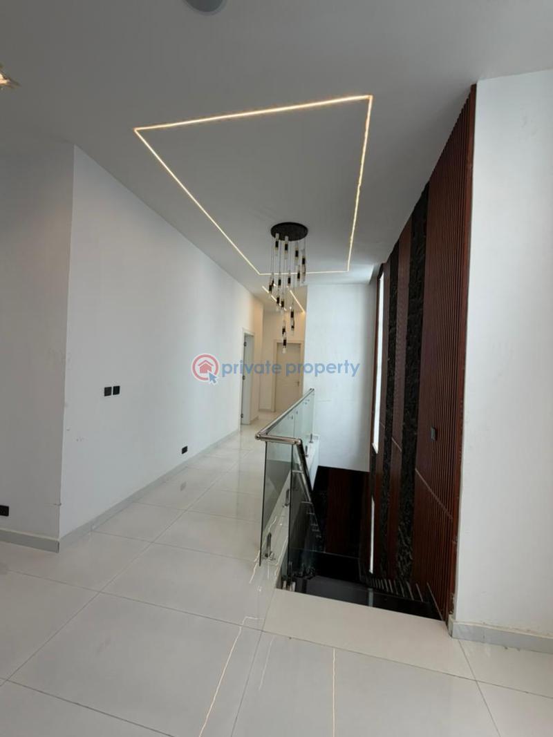 5 bedroom Detached Duplex For Sale Chevron Lekki Lagos Chevron Drive Lekki Lagos - 5