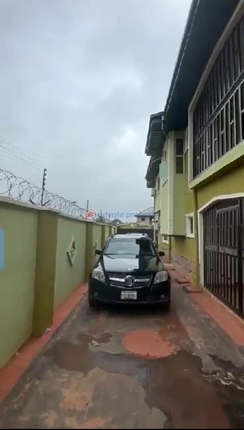 Block Of Flats For Sale Nitel Axis, Iguosa, Off Benin Lagos Road, Benin City Benin Edo - 1