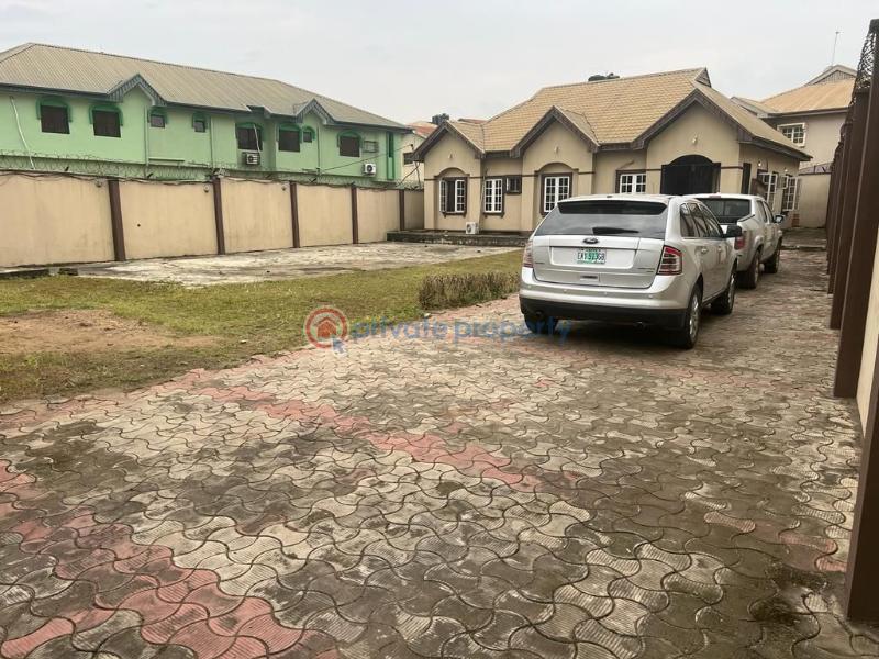 For sale 3 bedroom Bungalow Maplewood Estate Oko Oba Agege Lagos (PID