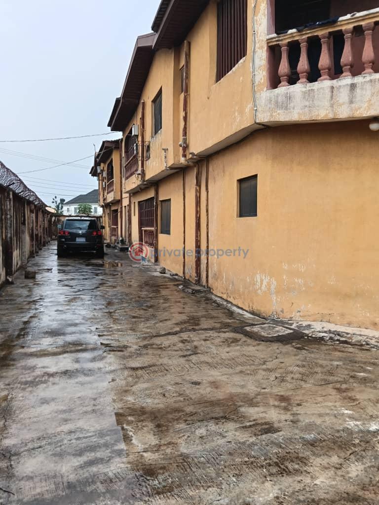10 bedroom House For Sale Akowonjo Alimosho Lagos - 2