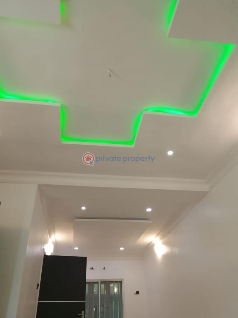 1 bedroom Mini Flat For Rent Off Community Rd, Pako, Akoka Akoka Yaba Lagos