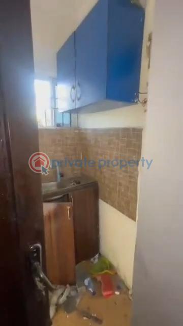 1 bedroom Mini Flat For Rent Adebisi Street, Alagomeji Yaba Lagos Alagomeji Yaba Lagos - 10