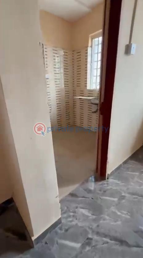1 bedroom Mini Flat For Rent Fadeyi Shomolu Lagos - 3
