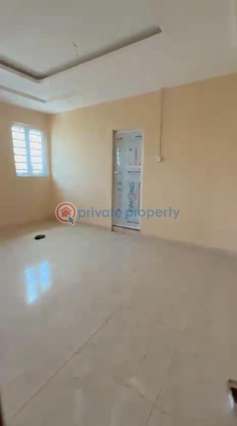 1 bedroom Mini Flat For Rent Fadeyi Shomolu Lagos - 7