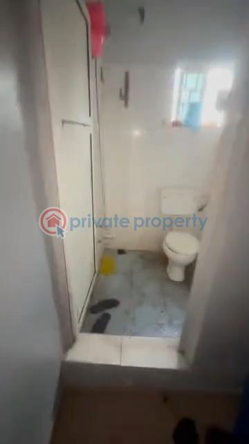 1 bedroom Mini Flat For Rent Adebisi Street, Alagomeji Yaba Lagos Alagomeji Yaba Lagos - 14