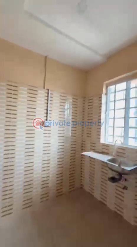 1 bedroom Mini Flat For Rent Fadeyi Shomolu Lagos - 5