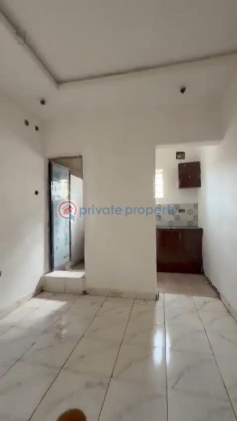 1 bedroom Self Contain For Rent Palmgroove Shomolu Lagos - 5