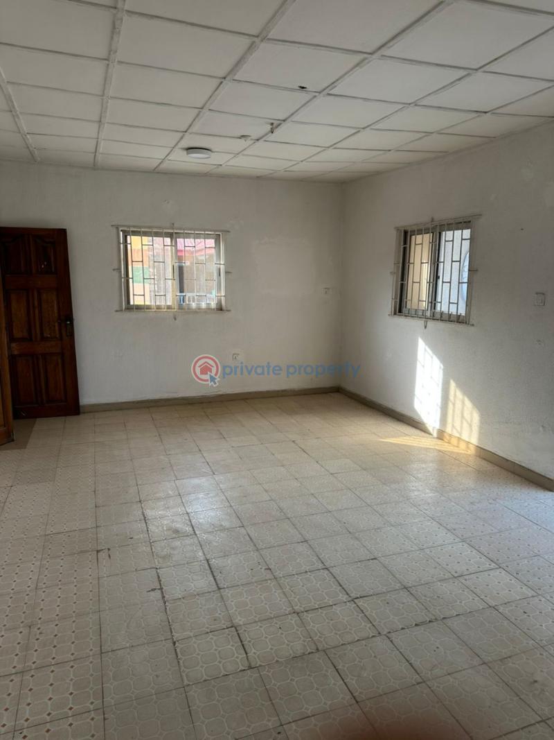10 bedroom House For Sale Unity Estate Egbeda Alimosho Lagos - 5