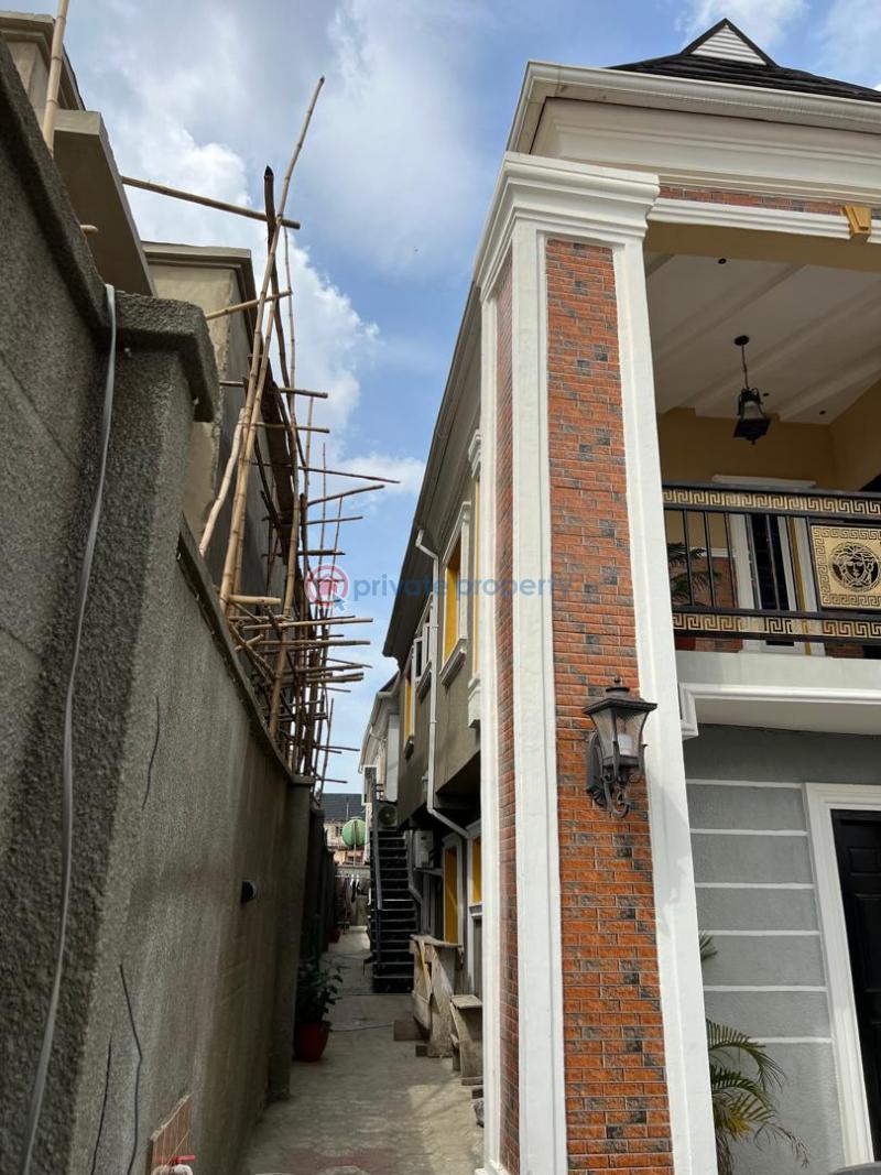 9 bedroom House For Sale Egbeda Alimosho Lagos - 2