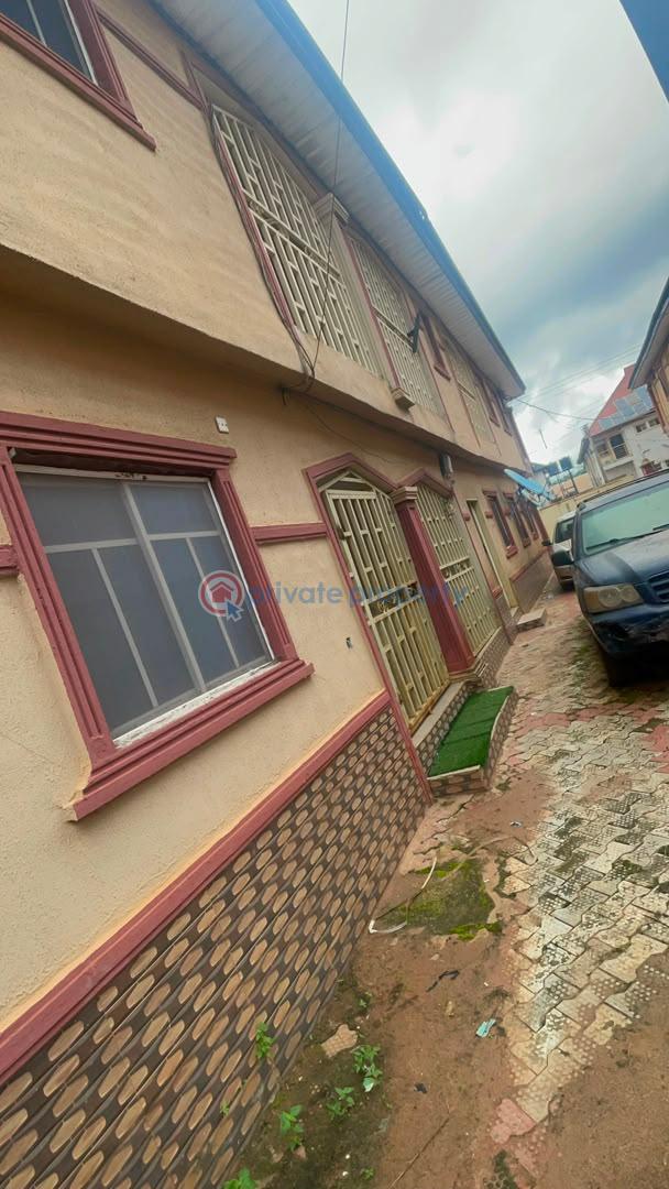 Block Of Flats For Sale Omoruyi Street, Evidence, Isihor, Benin City Benin Edo - 11