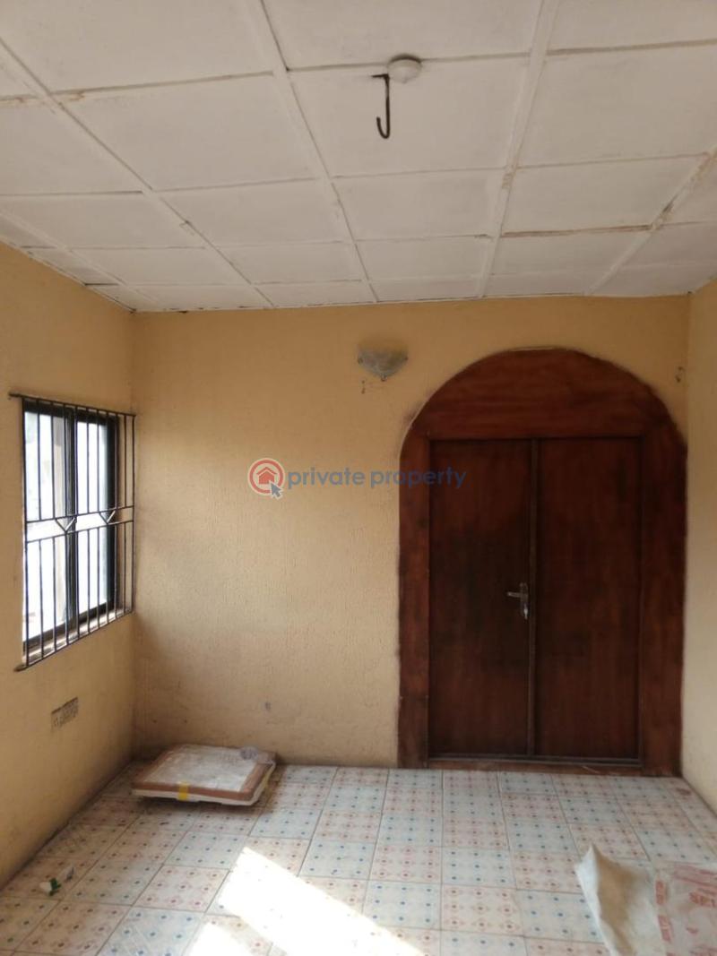 10 bedroom House For Sale Captain, Ekoro Abule Egba Lagos - 12