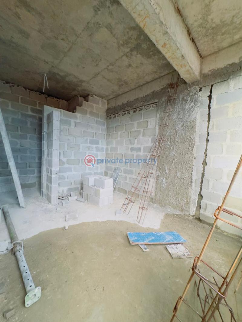 3 bedroom Block Of Flats For Sale Standard Built 3 Bedroom Apartment With Bq And Elevator , Yaba Yaba Lagos - 4