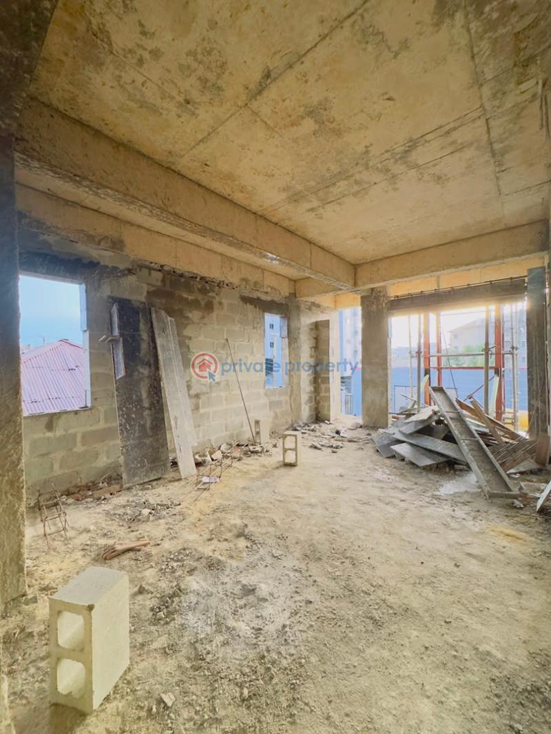 3 bedroom Block Of Flats For Sale Standard Built 3 Bedroom Apartment With Bq And Elevator , Yaba Yaba Lagos - 3