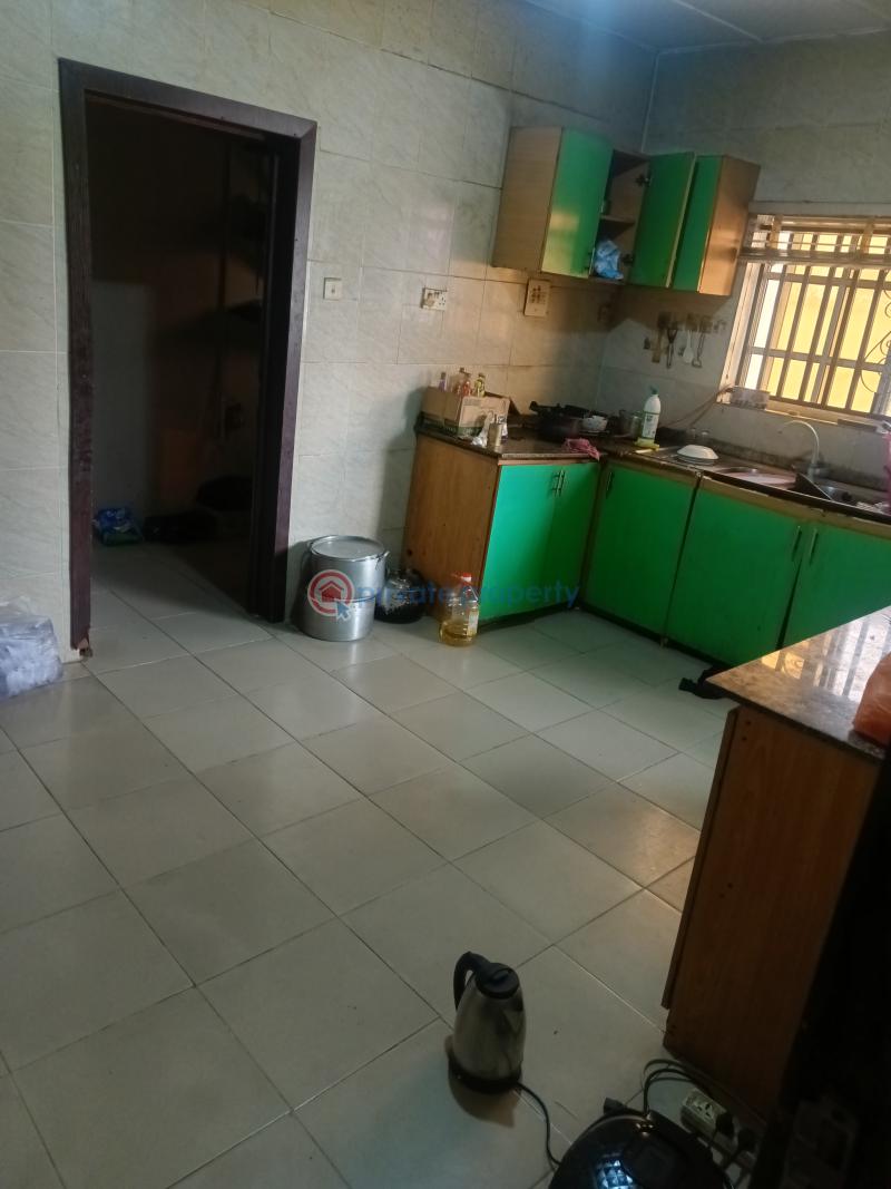 Standard bungalow on full plot of land - 6 4 bedroom Bungalow For Sale Off Ibeshe Road Estate Ibeshe Ikorodu Lagos - 6