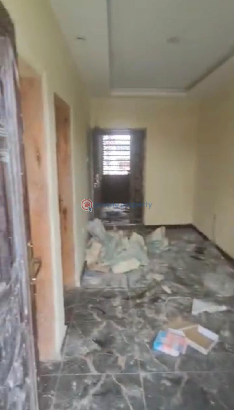 2 bedroom Flat & Apartment For Rent Adekunle Yaba Lagos - 1
