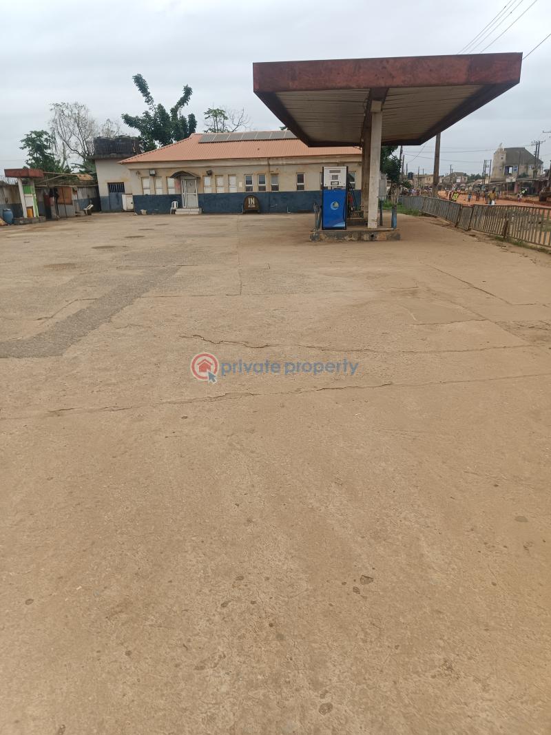 10 bedroom Filling Station For Sale Ikorodu Lagos - 1